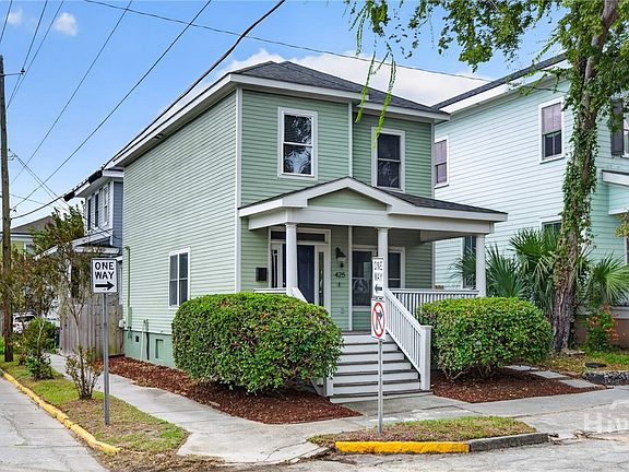 3rd image of 425 E 31st Street
