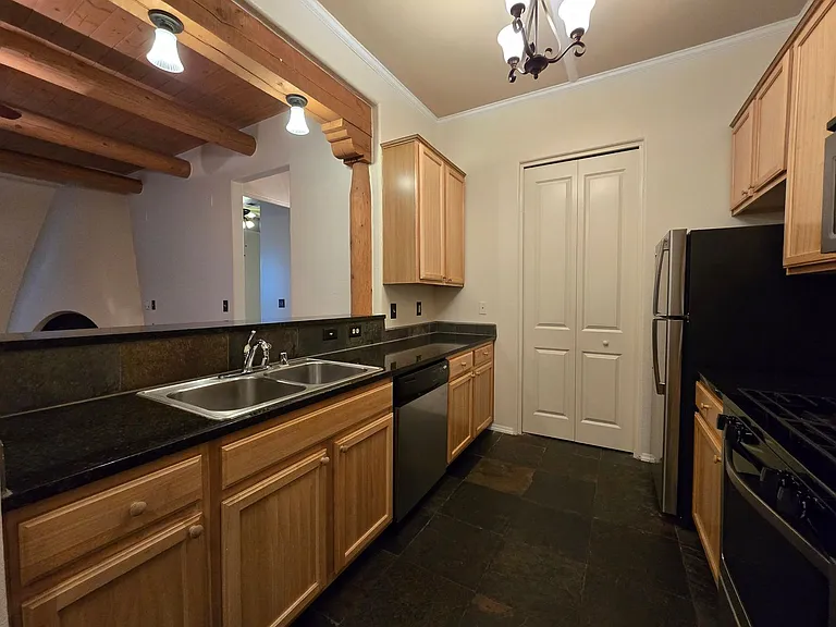 1405 Vegas Verdes Dr #D109 — Photo 6