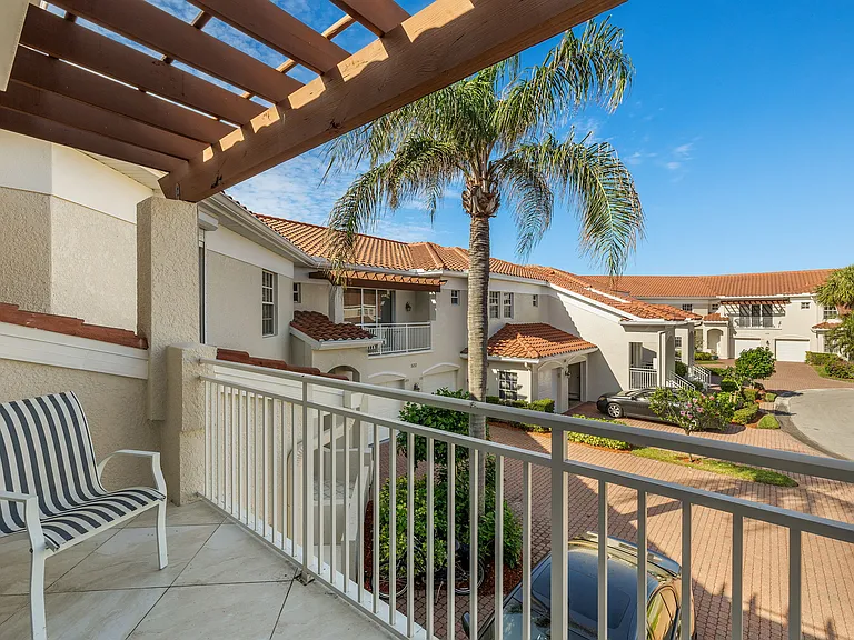 2nd bedroom balcony