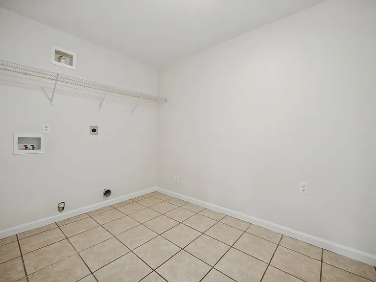412 Nicewood Dr — Photo 24