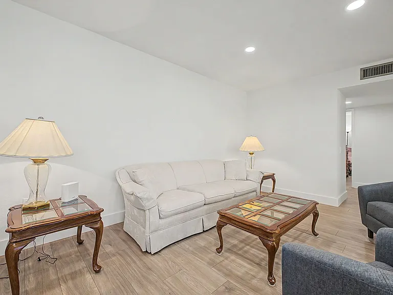 13222 W Kodiak Dr — Photo 8