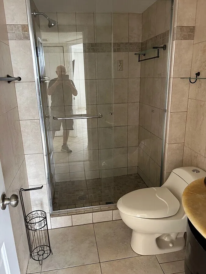 2 bed, 1220 sqft, $1,999 — Photo 4
