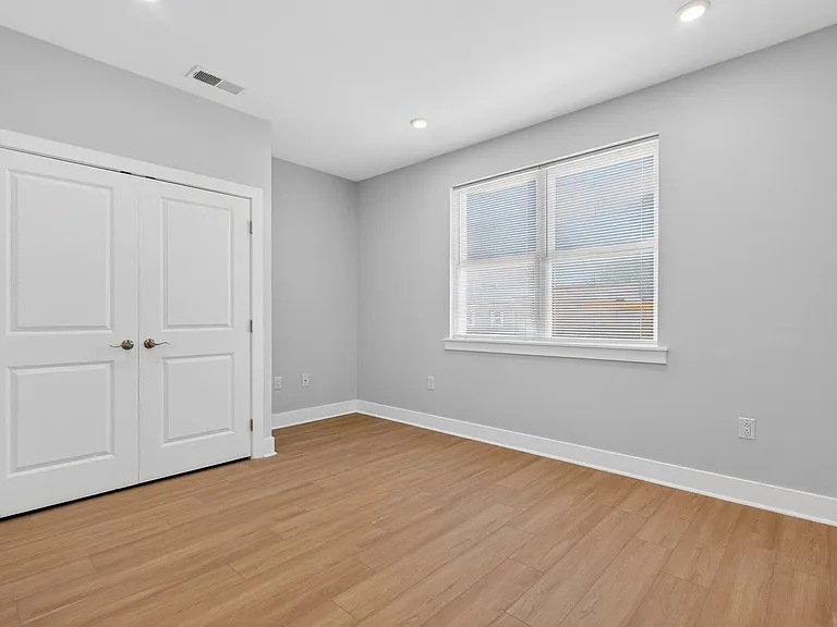 822 N 40th St — Photo 23
