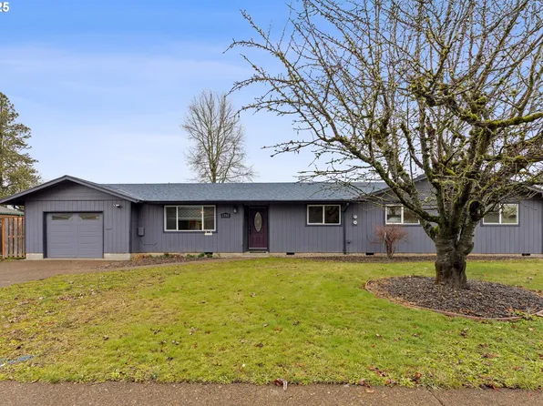 1793 NE 18th St, McMinnville, OR 97128