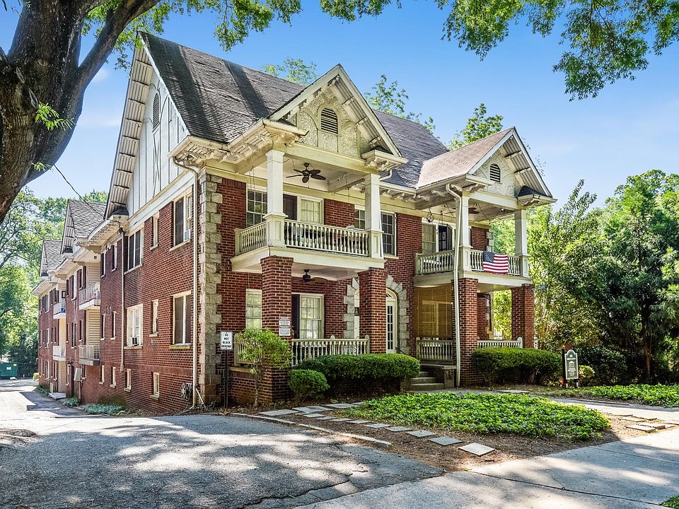 869 Charles Allen Drive - Vintage Boutique Apartment Homes