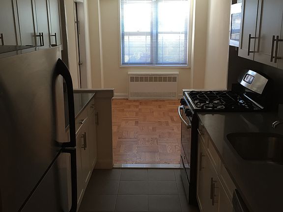 2nd image of 98-1 67th Ave #3E