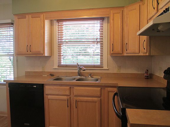 5th image of 2443 25th St