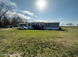 20428 Traders Rd, Laurel Hill, NC 28351