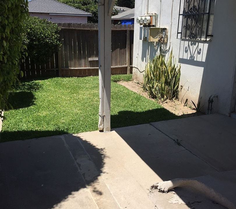 2nd image of 222 Palm Dr