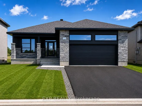 310 Turquoise St, Clarence Rockland, ON K4K 0L6