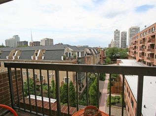 200-10 Lombard Street #642, Philadelphia, PA 19147