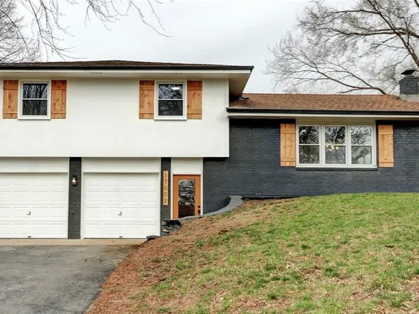 17002 NW 76th St, Kansas City, MO 64152