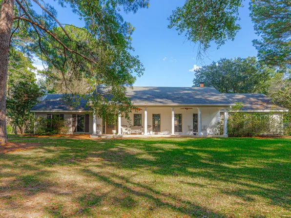 28 Deerfield Dr, Madison, MS 39110