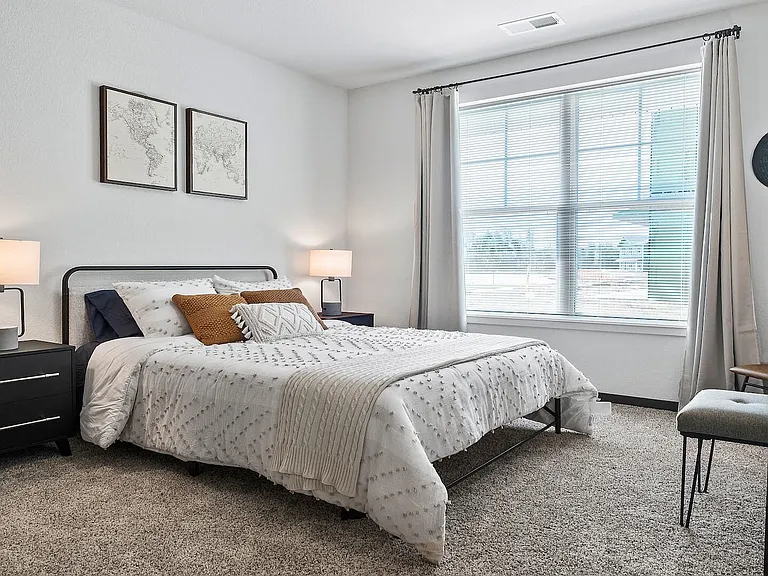 Authentix Quincy Street — Photo 10