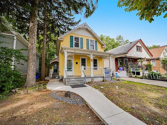 3rd image of 211 Cameron Ave