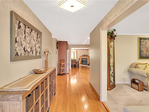 2nd image of 9412 Katherine Dr