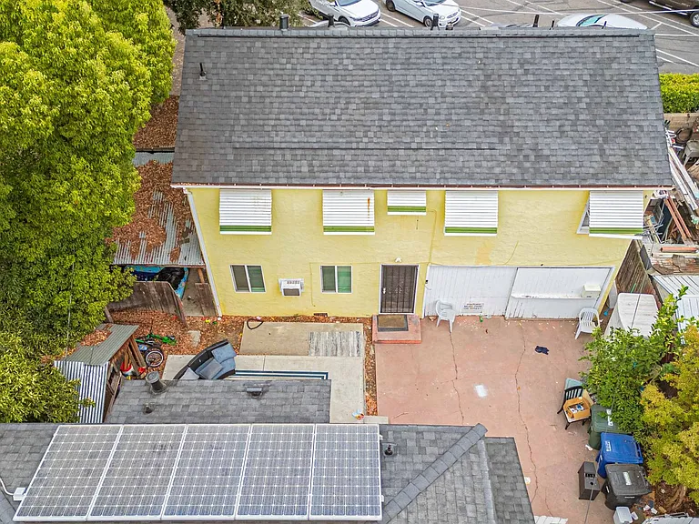 120 Johnson St — Photo 1