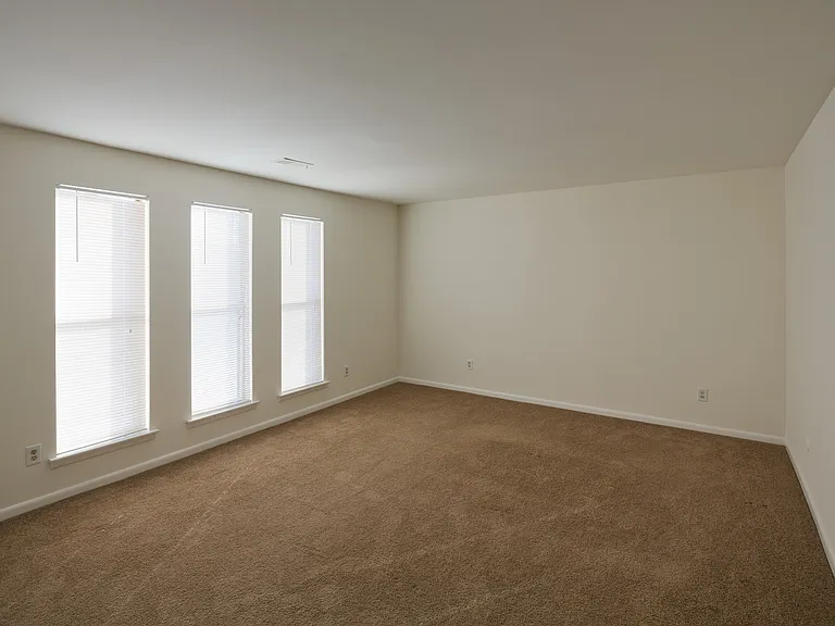 Kingswick Apartments — Photo 10
