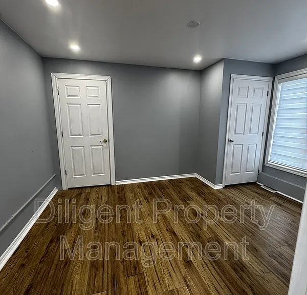 492 King George St #1 — Photo 31