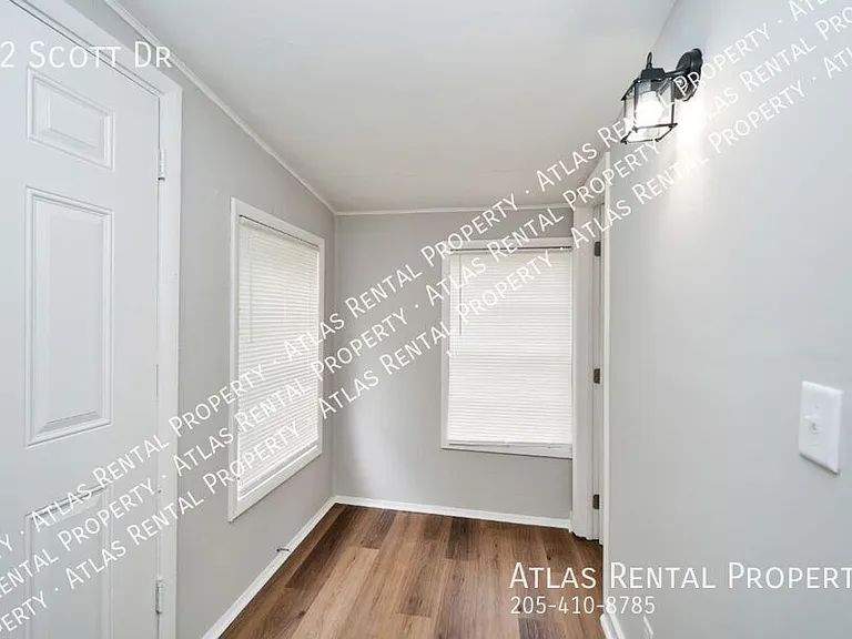 92 Scott Dr — Photo 11