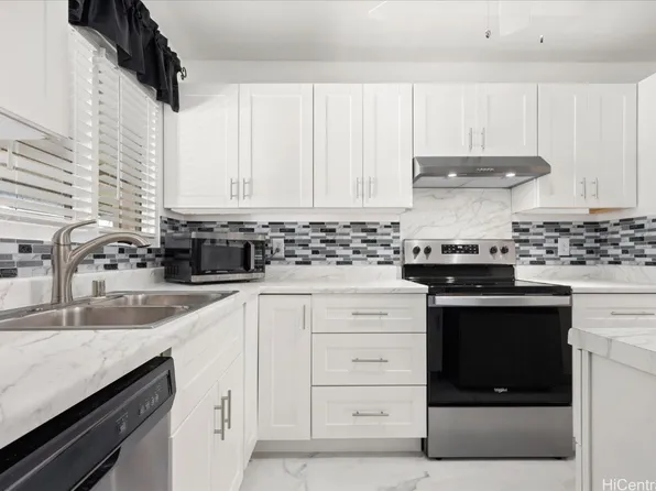 98-1368 Koaheahe Pl APT 188, Pearl City, HI 96782