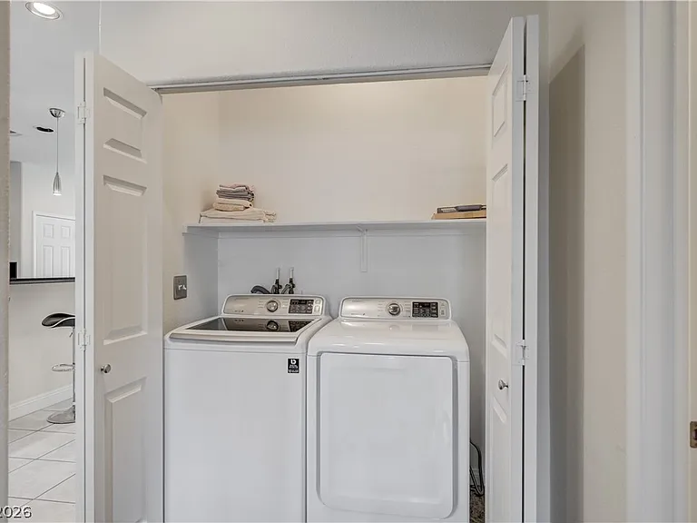 804 Peachy Canyon Cir #201 — Photo 33