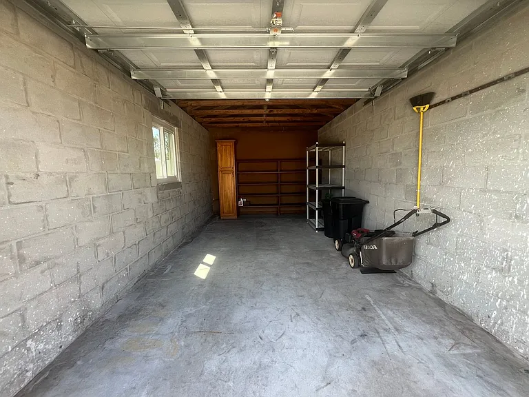 5173 Pineland Ave — Photo 21