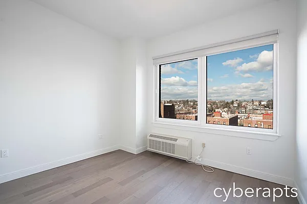 Rented by Cyberapts Management | media 16