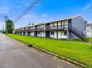3632 Manslick Rd, Louisville, KY 40215
