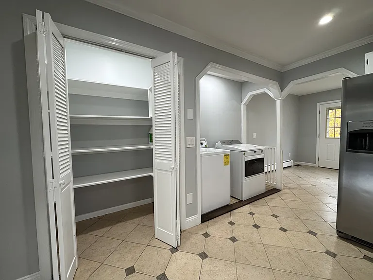 39 Belmont Cir #B — Photo 19