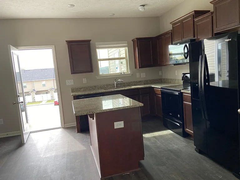 4054 Saddlecreek Way — Photo 12