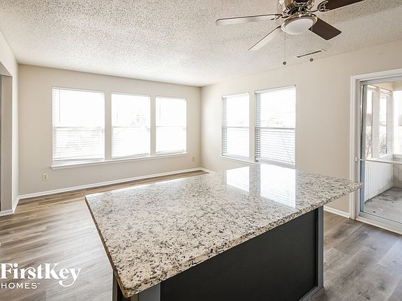 4th image of 10510 Ballard Dr