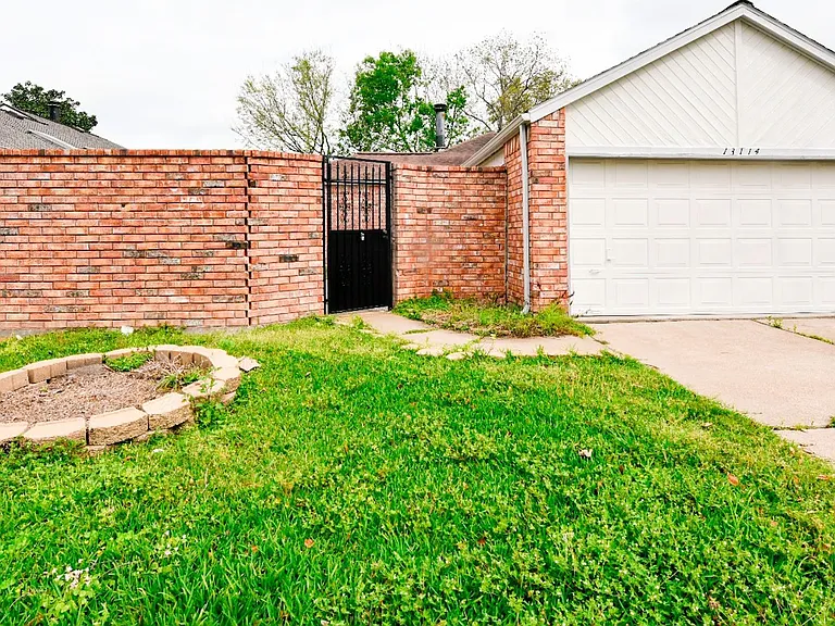 13114 Careywood Dr — Photo 21
