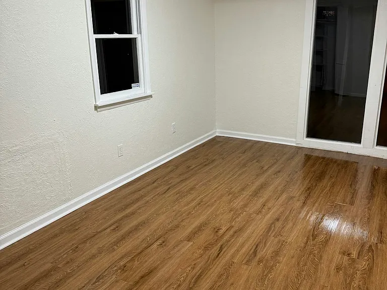 4119 S Benton Ave — Photo 22