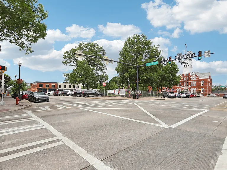 Station 75 Apartments at McDonough — Photo 50