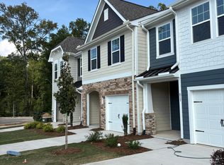 813 Kensley Grove Ln, Fuquay Varina, NC 27526