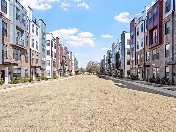 3rd image of 1234 Coach Station Aly #101