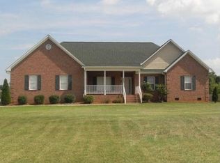 5820 Emmaus Rd, Kernersville, NC 27284