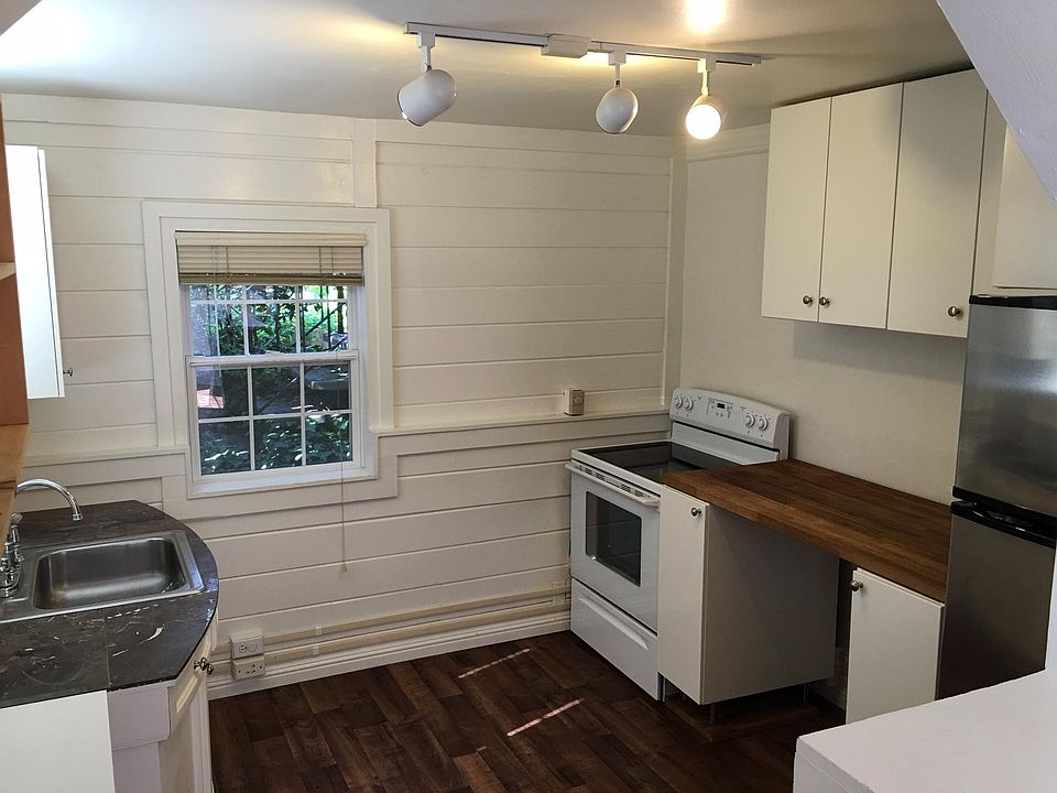 2nd image of 28 Bolinas Rd #A