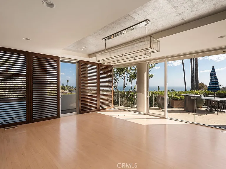 920 Skyline Dr — Photo 21