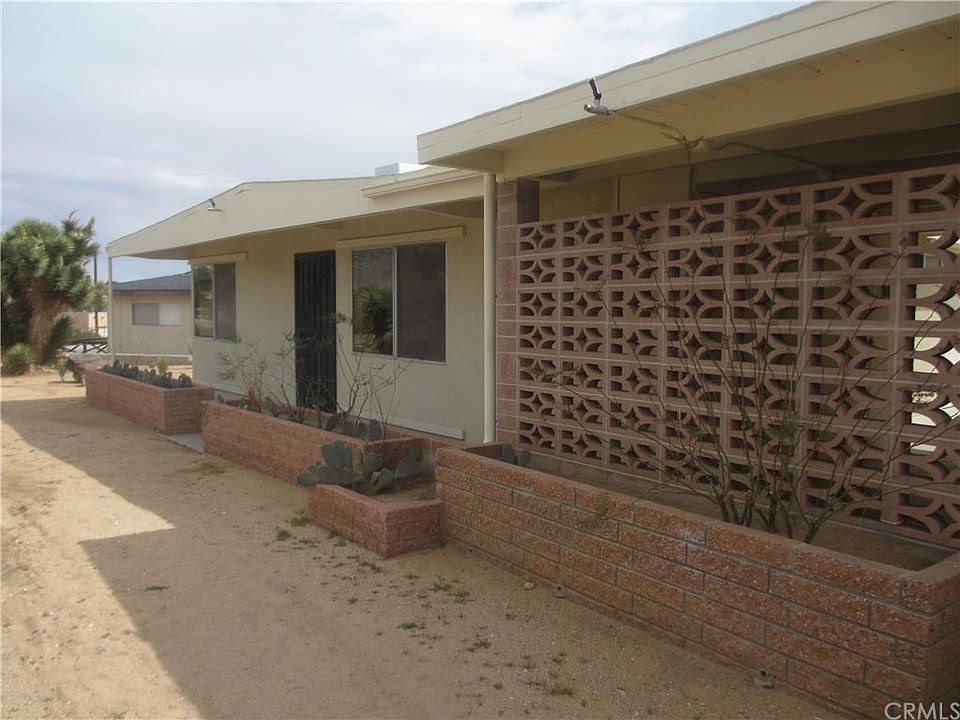 2nd image of 7667 Acoma Trl