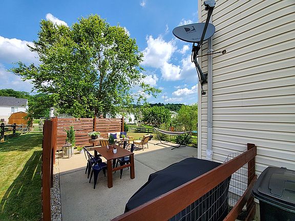 5th image of 2426 Hickorywood Ct