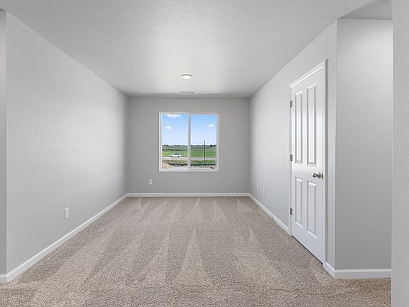 4th image of 1492 Coral Pl