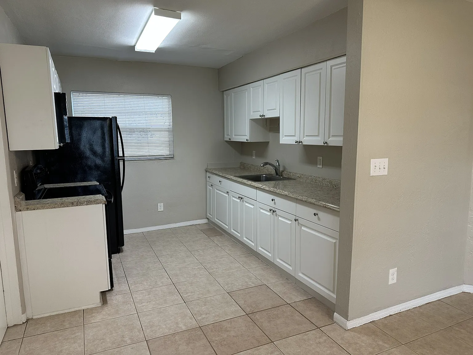 2 bed, 750 sqft, $1,650 — Photo 3