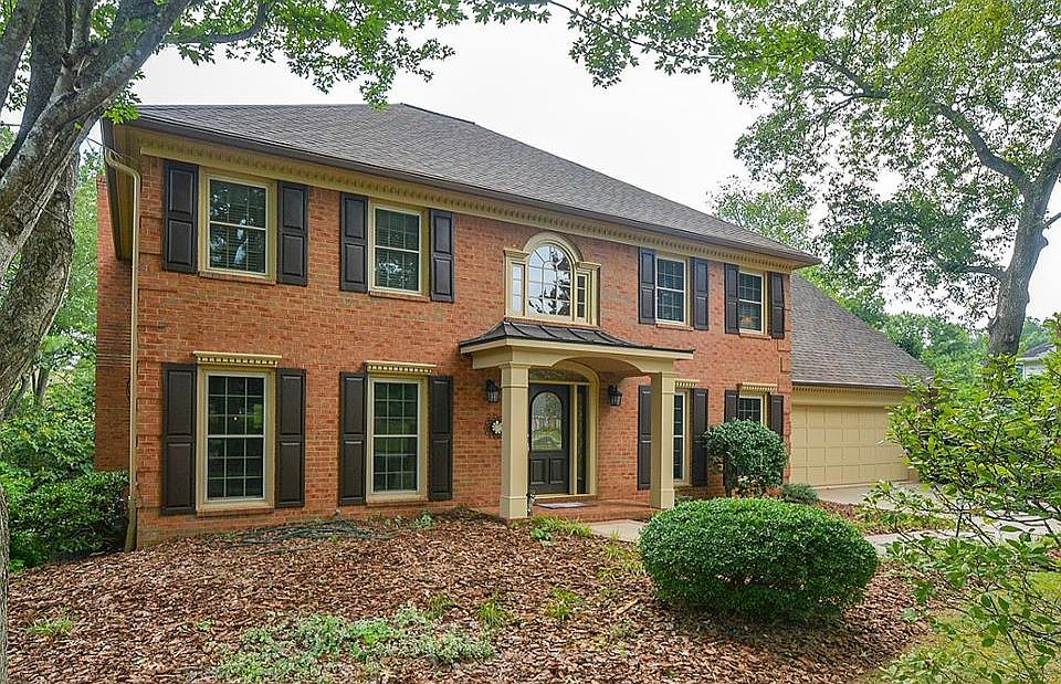 1st image of 380 Saddle Creek Cir