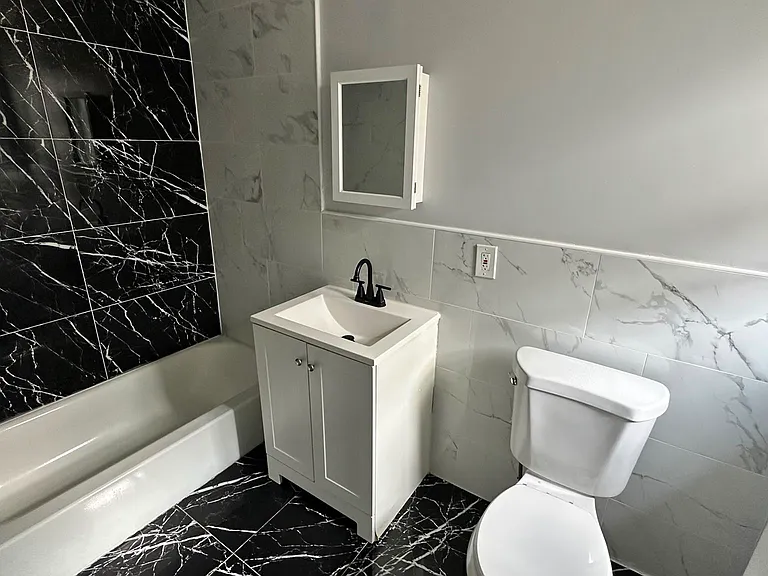 52 Harrison Ave #5E — Photo 5