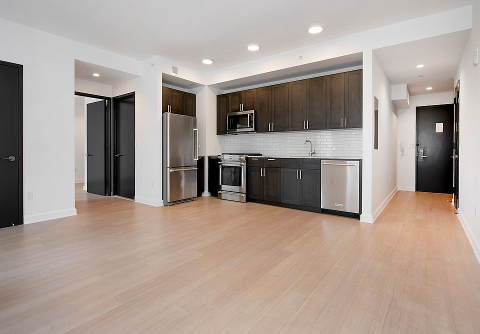1st image of 21 W End Ave APT 1601