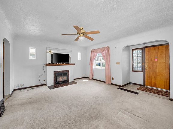 5th image of 4011 N Hawthorne St