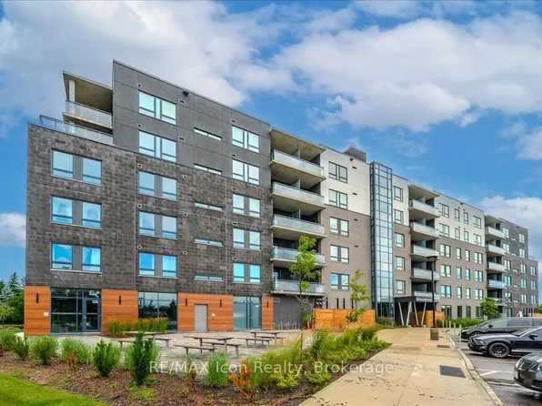 26 Lowes Rd W, Guelph, ON