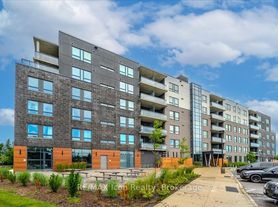 26 Lowes Rd W